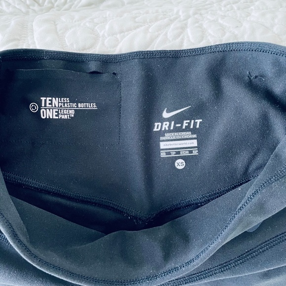 Nike Legend Capri Women's - Picture 5 of 9